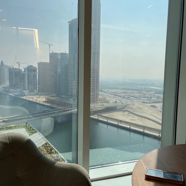 Al Manara Tower - 2 tips