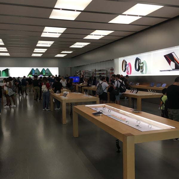Apple Florida Mall - Electronics Store