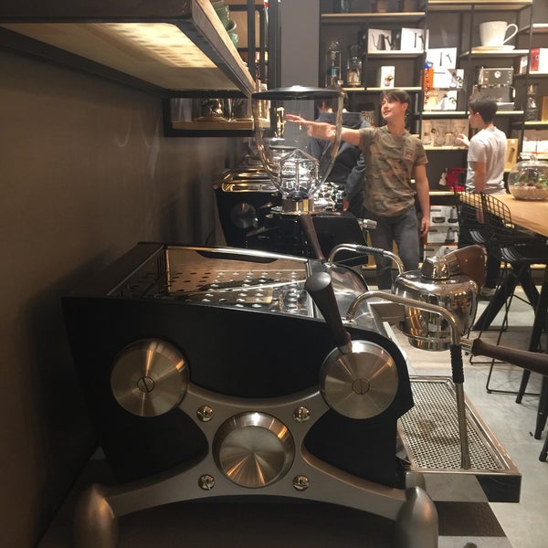 Photo taken at Espresso Perfetto by Kagan I. on 11/18/2017
