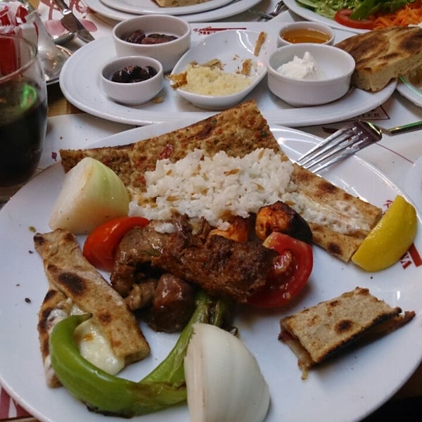 Konya Mevlana Etli Ekmek &amp; Fırın Kebap Salonu Bahçelievler 7384