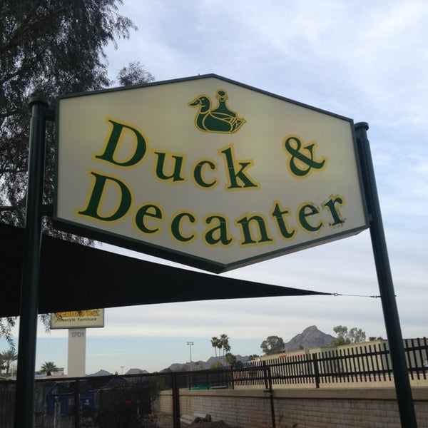 Duck & Decanter Sandwich Place in Camelback East