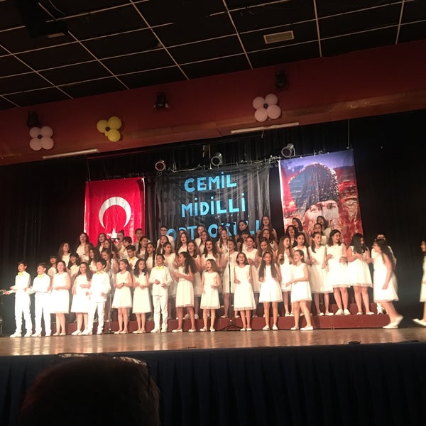 Photo taken at Narlıdere Atatürk Kültür Merkezi by Funda G. on 5/14/2019