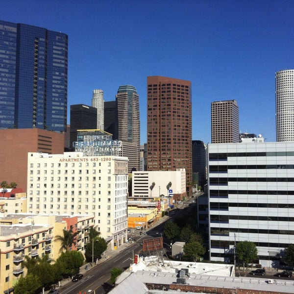 4/19/2013 tarihinde Roman A.ziyaretçi tarafından The Mayfair Hotel Los Angeles'de çekilen fotoğraf