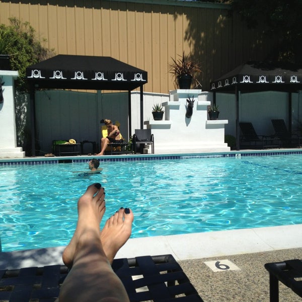 Photo taken at Mount View Hotel &amp; Spa Napa Valley by Sage R. on 8/24/2013