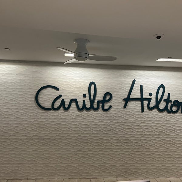 Foto tirada no(a) Caribe Hilton por Stacy em 1/14/2023