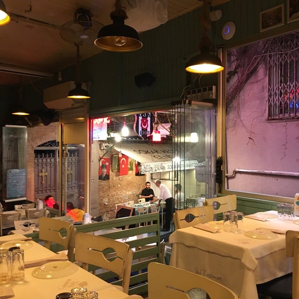 10/15/2020 tarihinde Arif K.ziyaretçi tarafından Sokak Restaurant Cengizin Yeri'de çekilen fotoğraf