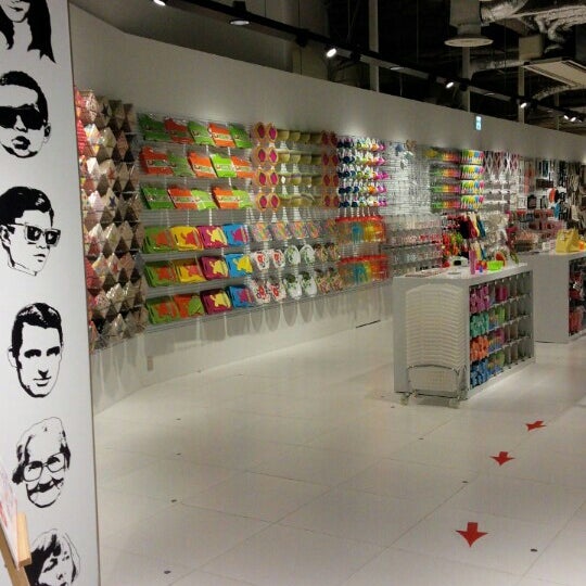 Photos At Asoko 梅田nu茶屋町店 Now Closed Hobby Shop In 梅田