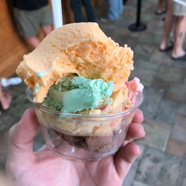 Photo taken at The Original Rainbow Cone by Kevin S. on 7/15/2018