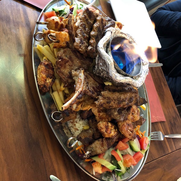 Photo taken at Istanbul Restaurant Halal by Eng. Fahad Al-Shammeri . on 4/8/2018