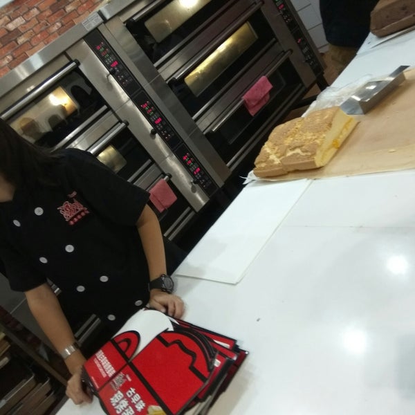 Photos At Yl Old Taste Cake House Bakery In Kuala Lumpur