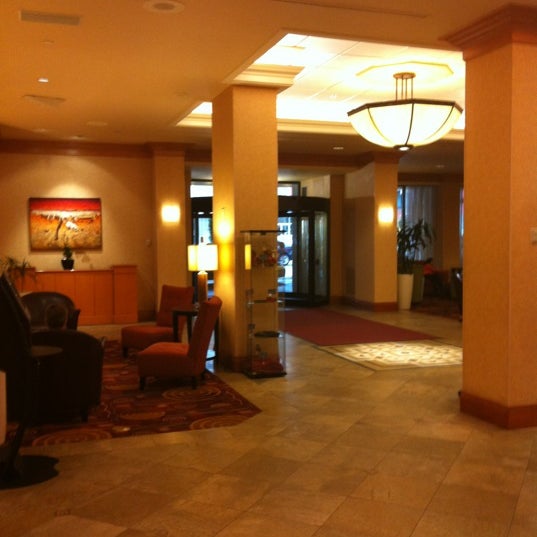 Photo taken at Calgary Marriott Downtown Hotel by Doran A. on 10/13/2012