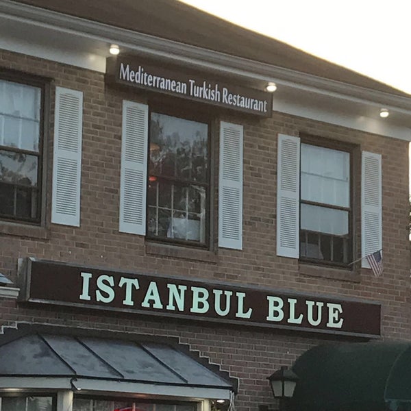 Photo taken at Istanbul Blue Restaurant by عَ on 9/18/2017