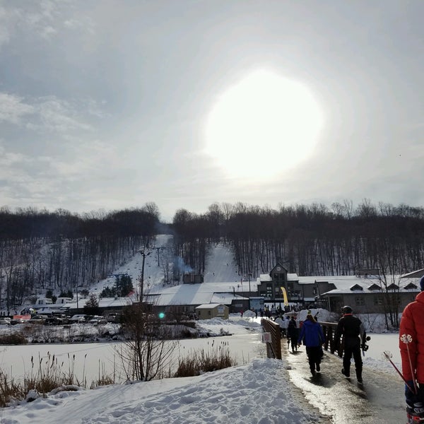 2/11/2017 tarihinde Lisa Y.ziyaretçi tarafından Shawnee Mountain Ski Area'de çekilen fotoğraf