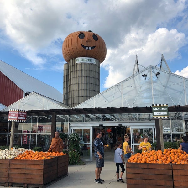 Foto scattata a Goebbert&#39;s Farm &amp; Garden Center da Diana S. il 10/8/2018