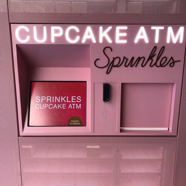 Photo taken at Sprinkles by Diana S. on 4/25/2018