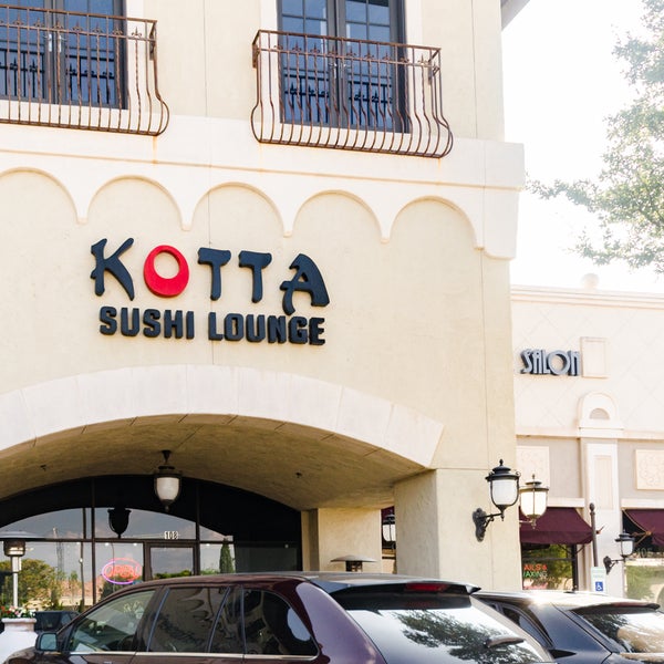 Das Foto wurde bei Kotta Sushi Lounge von Kotta Sushi Lounge am 9/5/2017 aufgenommen