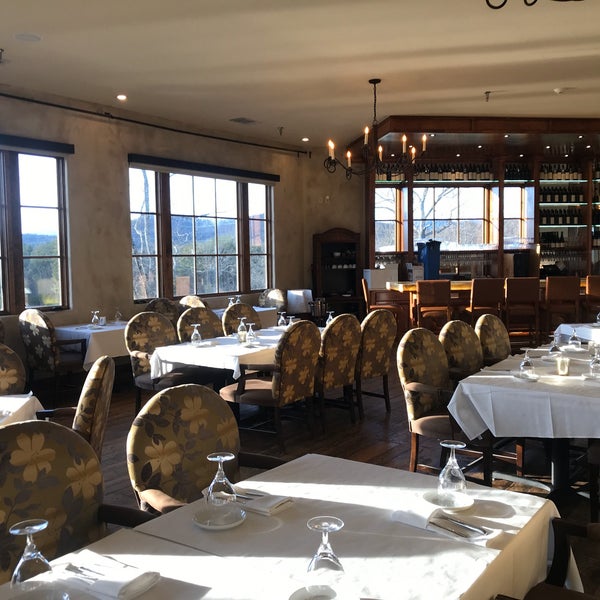 Foto diambil di Montaluce Vinyard and LeVigne Restaurant oleh Lorne B. pada 1/17/2020
