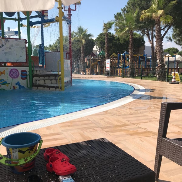 Das Foto wurde bei Şah Inn Paradise von MlsE am 6/25/2018 aufgenommen