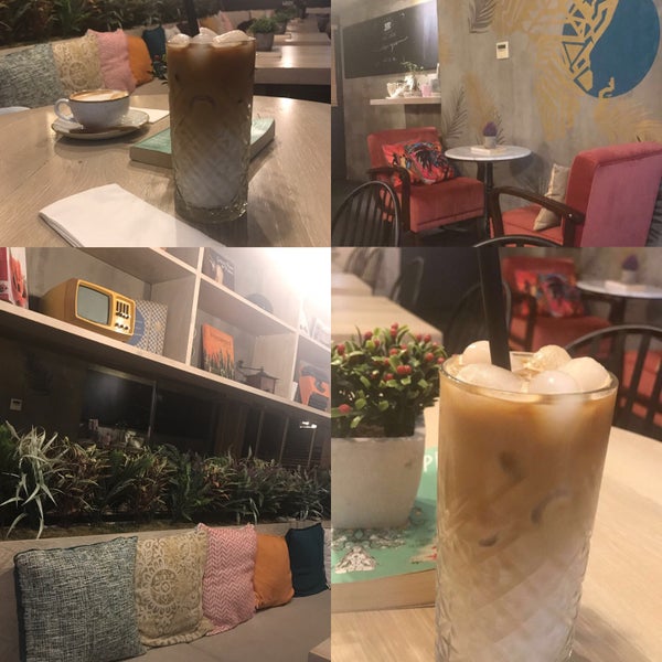Foto tirada no(a) Magado Specialty Coffee por Dina em 9/13/2018