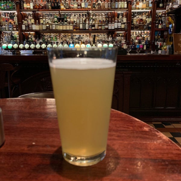 Photo taken at Dr. Jekyll&#39;s Pub by Steven Y. on 6/18/2019