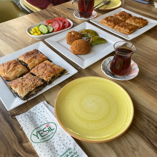 YEŞİL FIRIN PASTA Kafe