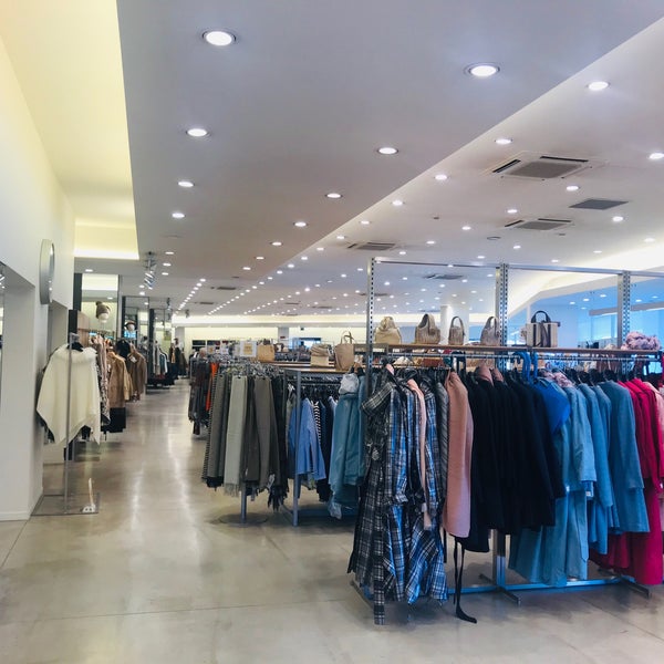 Photos at Intrend Diffusione Tessile Clothing Store in Noventa