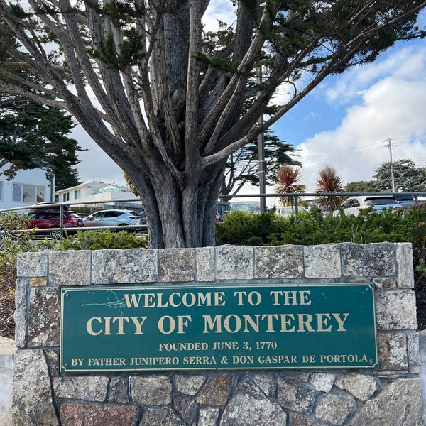 Photo taken at Monterey Bay Aquarium by Enrique A. on 9/3/2023