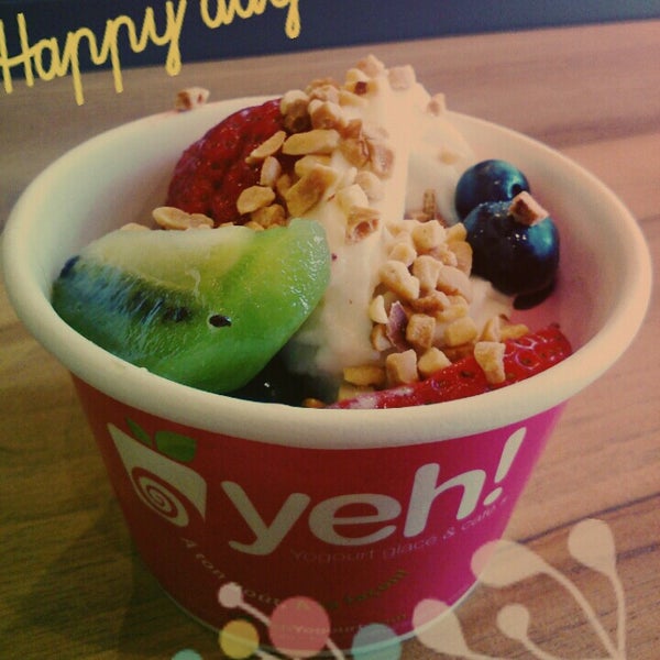 Yeh Frozen Yogurt (Now Closed) Frozen Yogurt Shop in Toronto