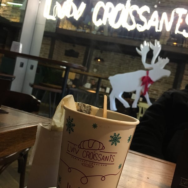 Foto diambil di Lviv Croissants oleh Işıl D. pada 1/12/2019