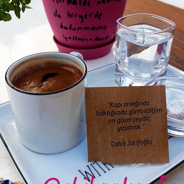 Foto tirada no(a) Chi Cafe Bistro por Alp Gökçe B. em 9/24/2017