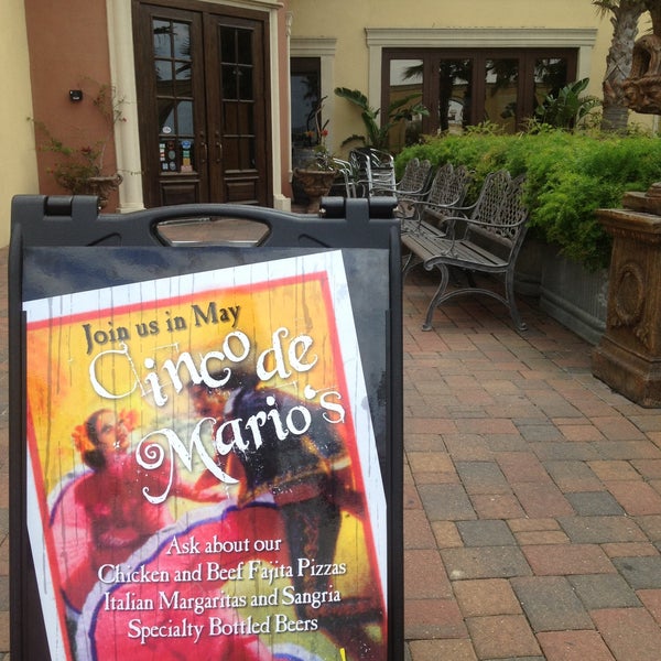 Foto diambil di Mario’s Seawall Italian Restaurant oleh Rose L. pada 4/30/2013