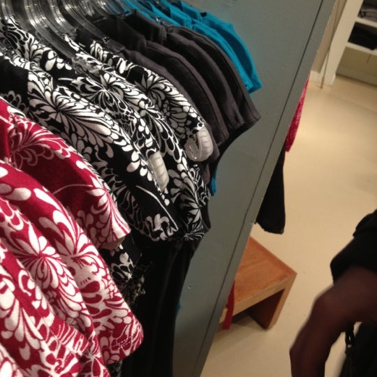 Banana Republic Factory Store Williamsburg, IA