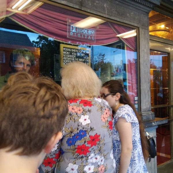 Foto tomada en The Byrd Theatre  por Andrea M. el 9/22/2018