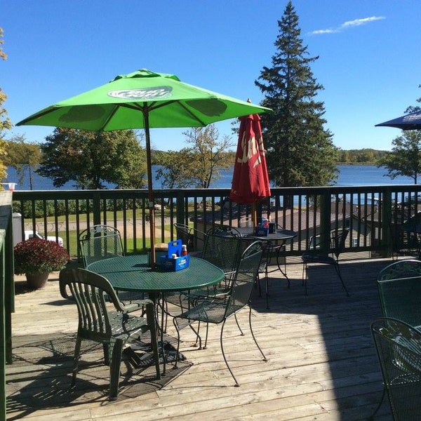 Bleachers Sports Bar & Grill 7 tips from 274 visitors