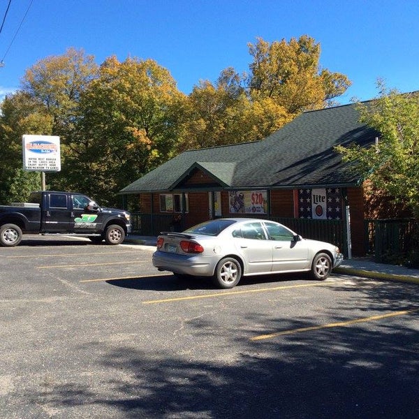 Bleachers Sports Bar & Grill 7 tips from 274 visitors