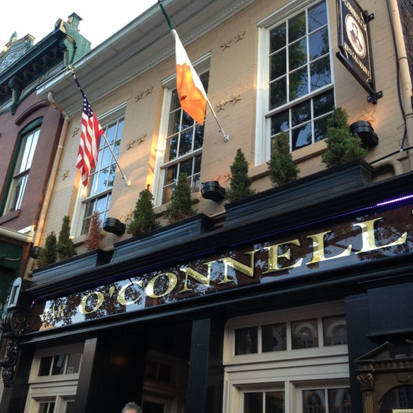 Photo prise au Daniel O&#39;Connell&#39;s Irish Restaurant &amp; Bar par Tim le5/20/2013