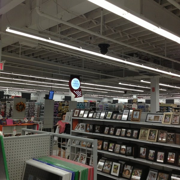 Michaels Arts & Crafts Store