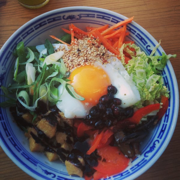 Excellent bibimbap. Really among the best I've had in Berlin (so far). The lunch combo is also very convenient.