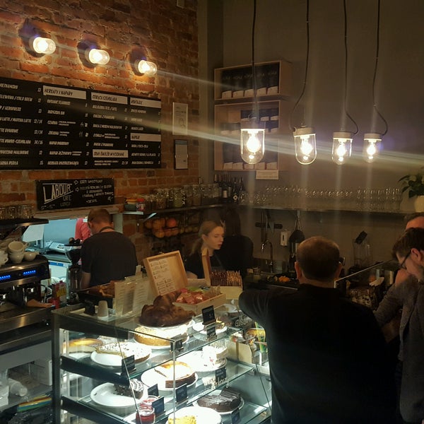 2/23/2017 tarihinde Alina J.ziyaretçi tarafından Labour Cafe Deli &amp; Co-working'de çekilen fotoğraf
