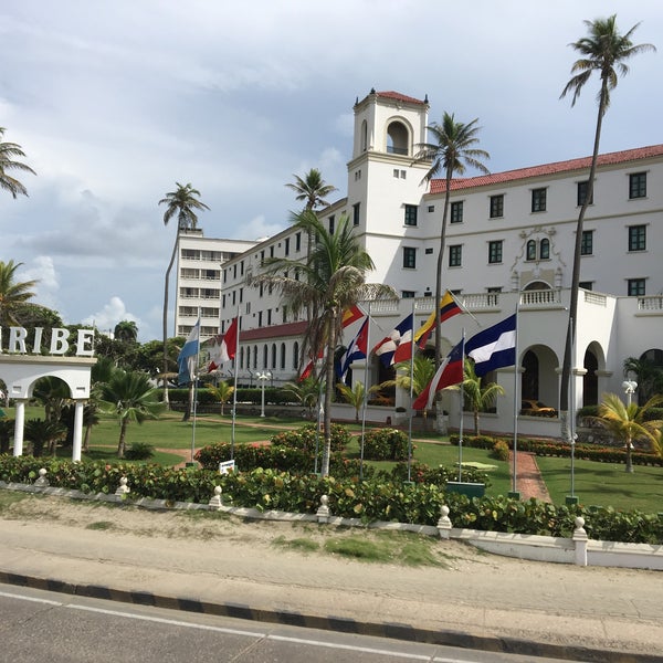 Photo taken at Hotel Caribe by Mariana A. on 9/20/2017