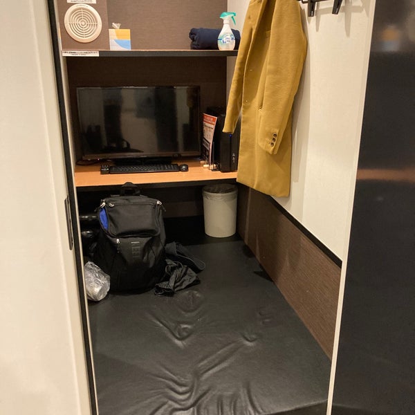 快活club 金沢駅東口店 Internet Cafe