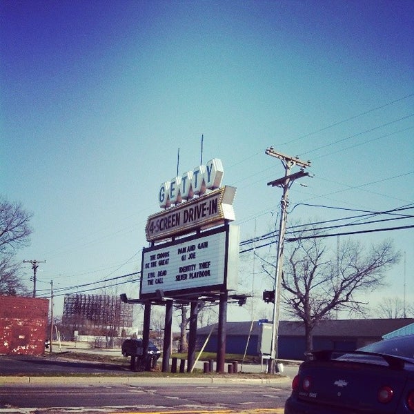 Getty 4 Movie Theater in Norton Shores