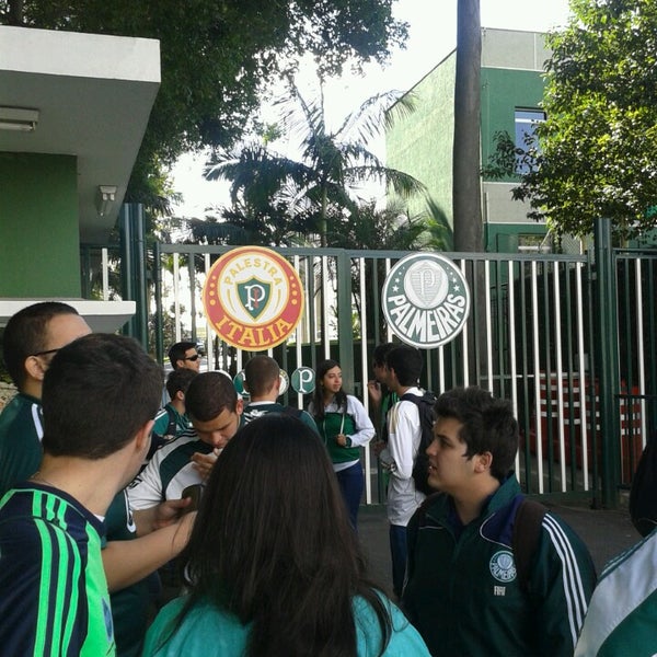 5/25/2013 tarihinde Sávio G.ziyaretçi tarafından Academia de Futebol 1 (S. E. Palmeiras)'de çekilen fotoğraf