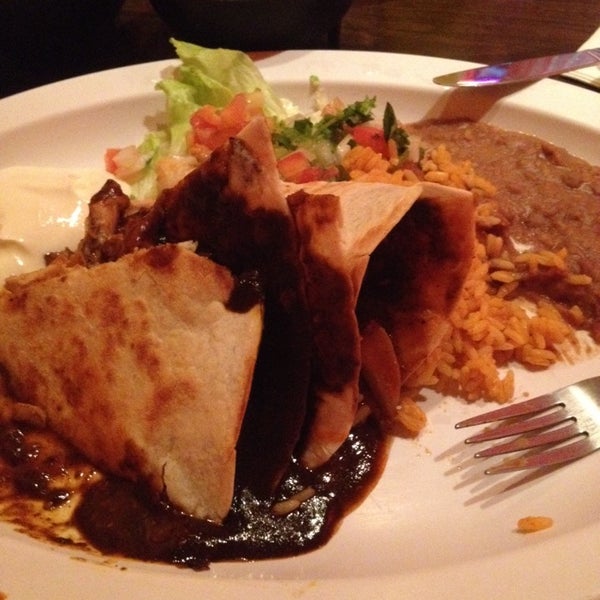 Foto tirada no(a) The Great Burrito por Wally P. em 10/3/2013