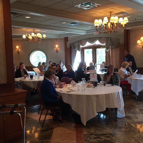 Villa Penna Italian Restaurant in Sterling Heights