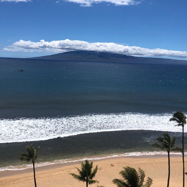 Photo taken at Marriott&#39;s Maui Ocean Club  - Lahaina &amp; Napili Towers by Eric S. on 5/11/2019