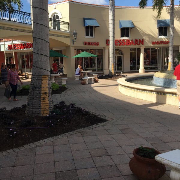 Photo taken at Miromar Outlets by Melli M. on 11/18/2016