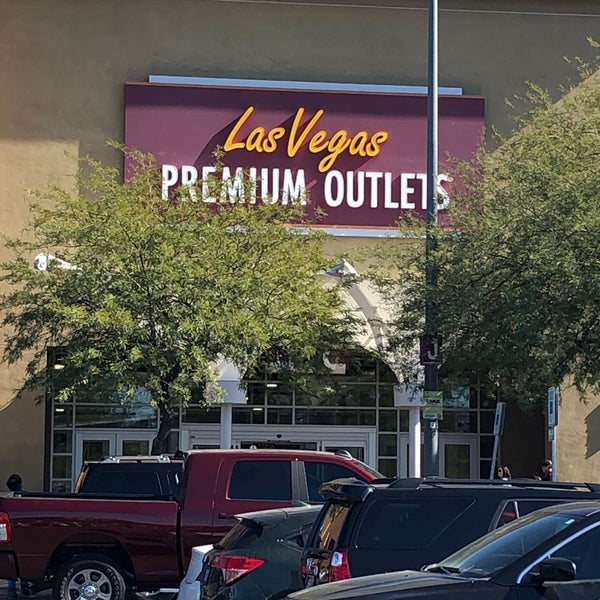 Las vegas south premium outlets hi-res stock photography and