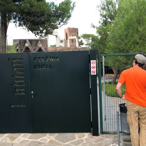 9/9/2018 tarihinde Alex S.ziyaretçi tarafından Cripta Gaudí'de çekilen fotoğraf