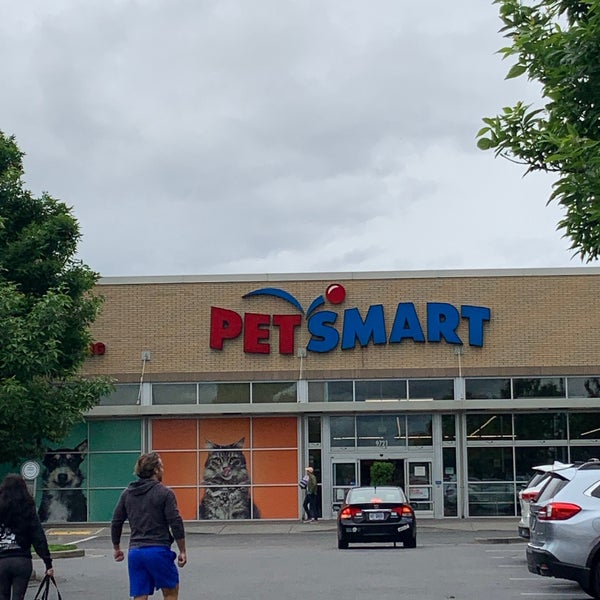 PetSmart Pet Supplies Store